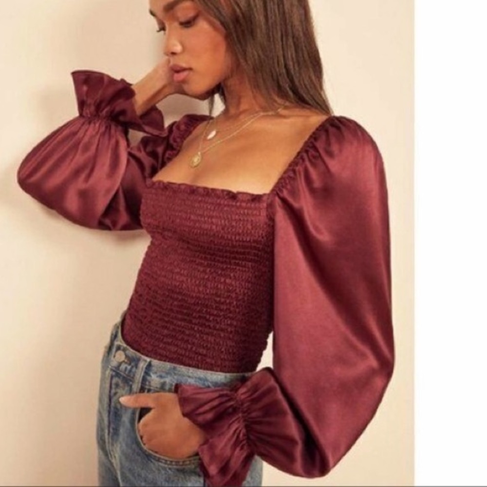 Reformation Chamomile Silk Smocked Puffed
Sleeve Blouse Top Burgundy